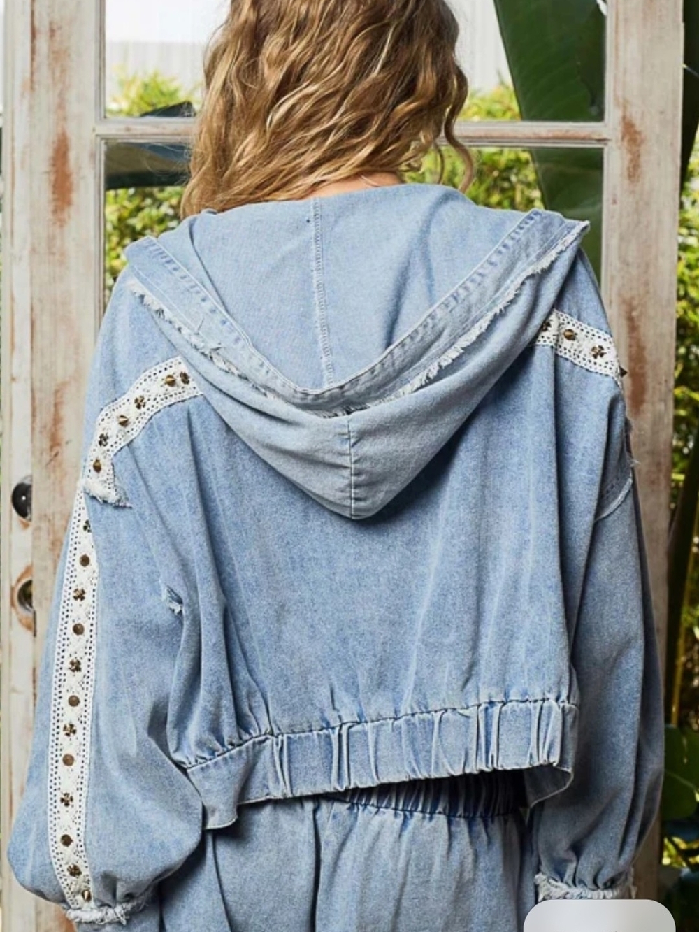 NEW!!! POL Light Wash Denim Two-Piece Set with Embroidered Trim, NWT - Picture 5 of 5